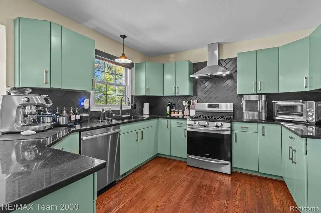 5681 Woodfield Parkway Grand Blanc Charter Township MI 48439