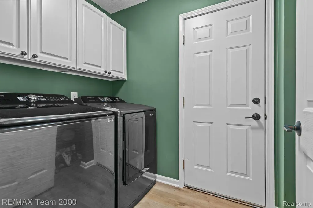 5681 Woodfield Parkway Grand Blanc Charter Township MI 48439
