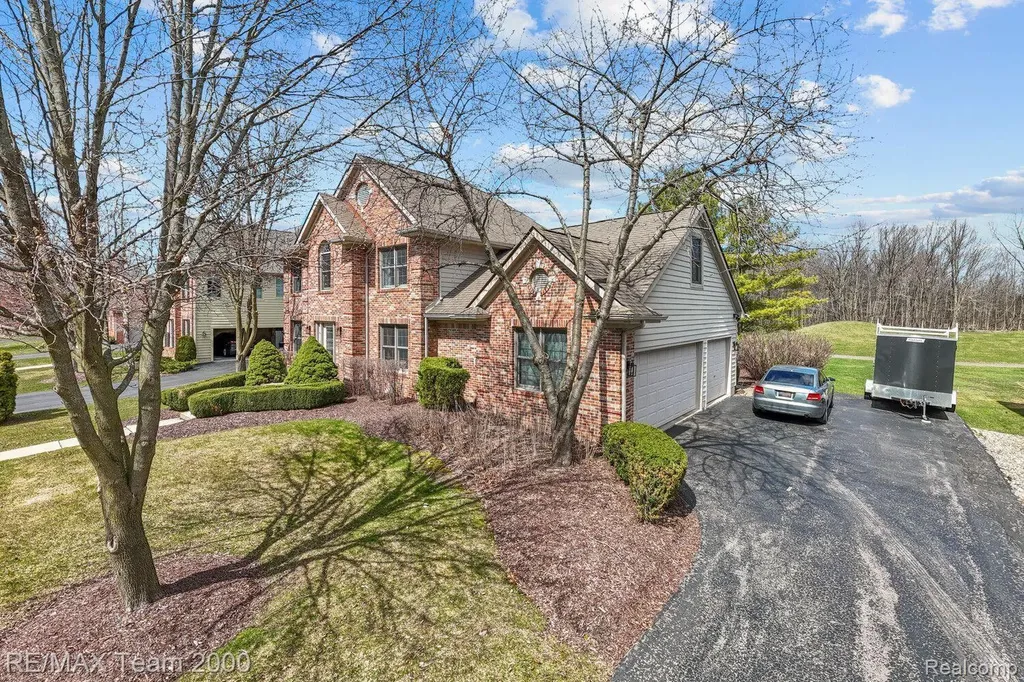 5681 Woodfield Parkway Grand Blanc Charter Township MI 48439