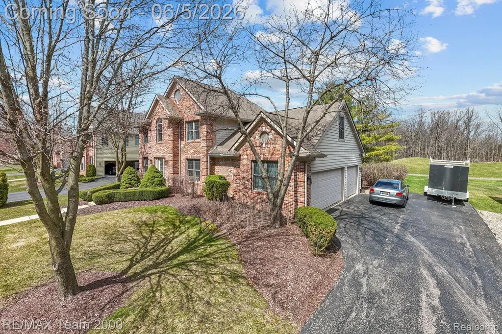 5681 Woodfield Parkway Grand Blanc Charter Township MI 48439