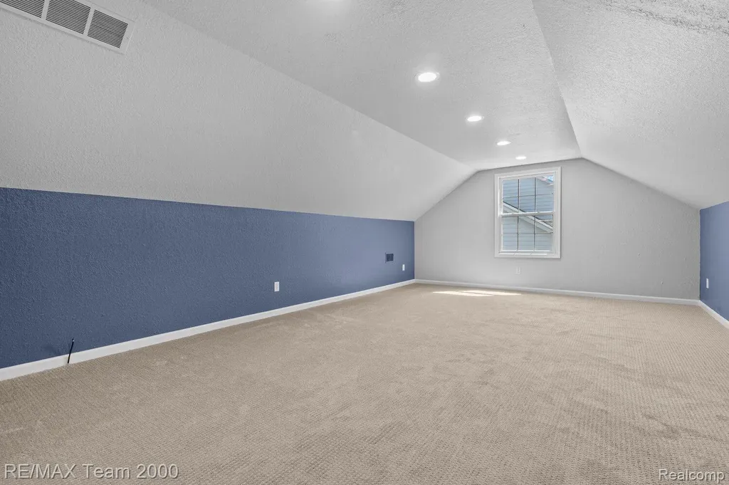5681 Woodfield Parkway Grand Blanc Charter Township MI 48439