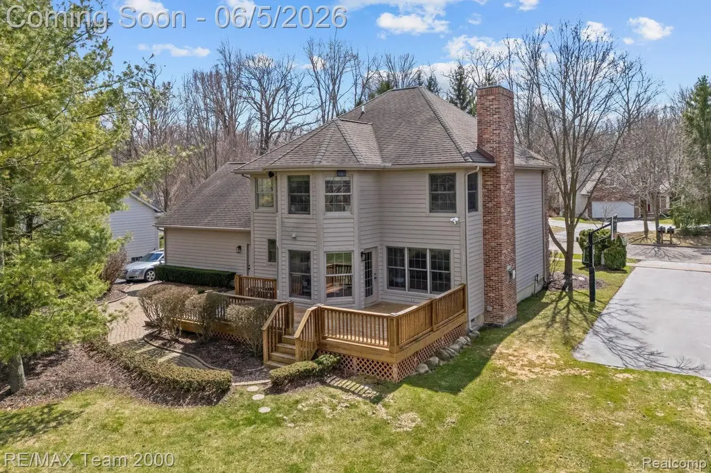 5681 Woodfield Parkway Grand Blanc Charter Township MI 48439