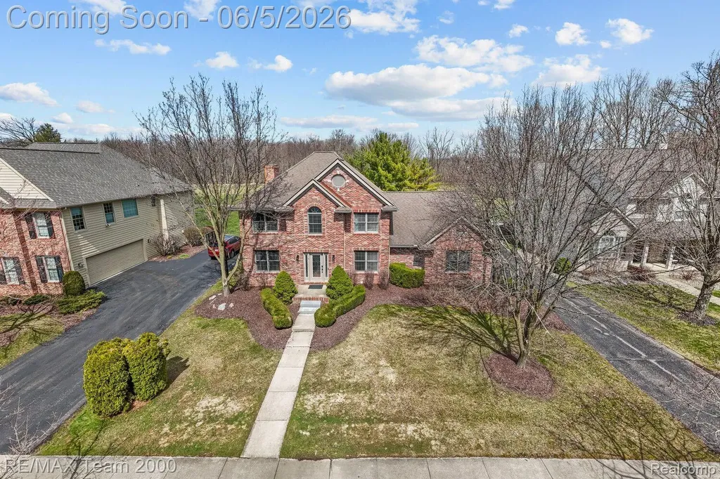 5681 Woodfield Parkway Grand Blanc Charter Township MI 48439