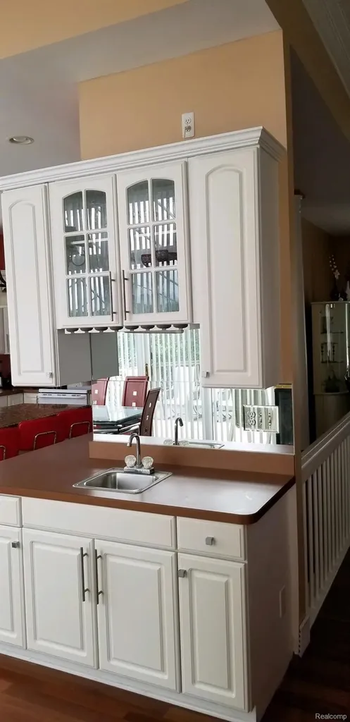 48280 Elmwood Drive Shelby Charter Township MI 48315