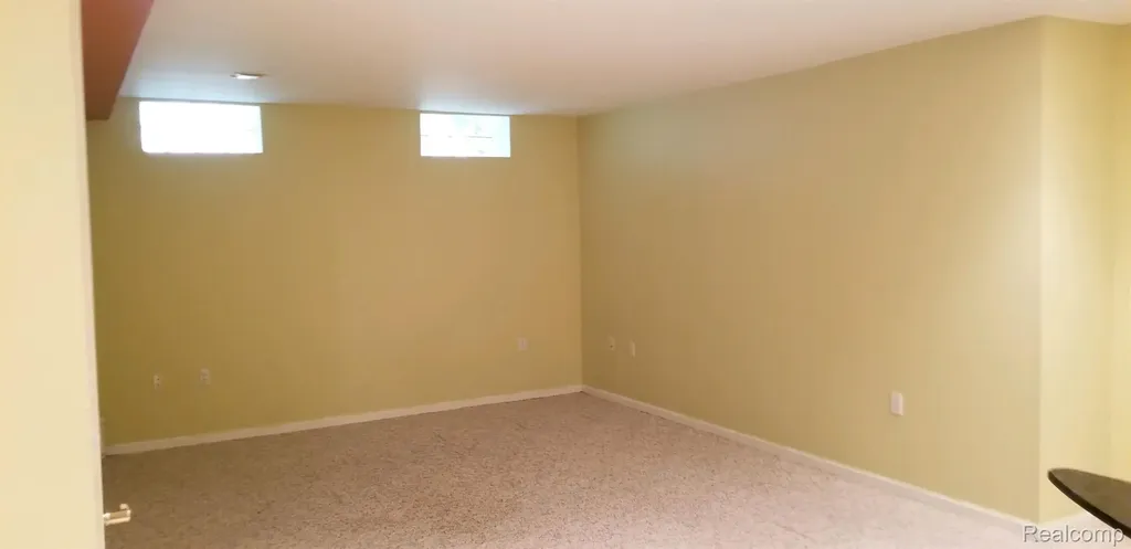 48280 Elmwood Drive Shelby Charter Township MI 48315