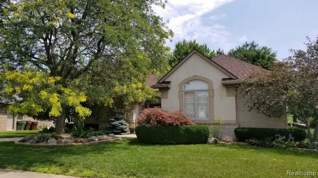 48280 Elmwood Drive Shelby Charter Township MI 48315