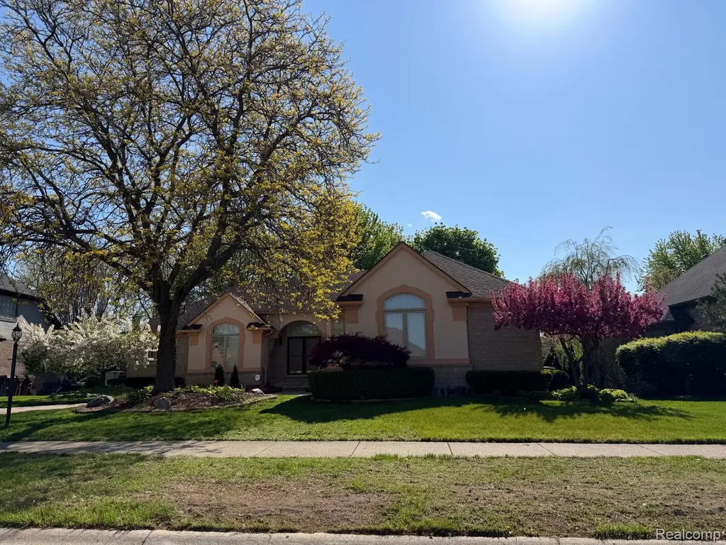 48280 Elmwood Drive Shelby Charter Township MI 48315