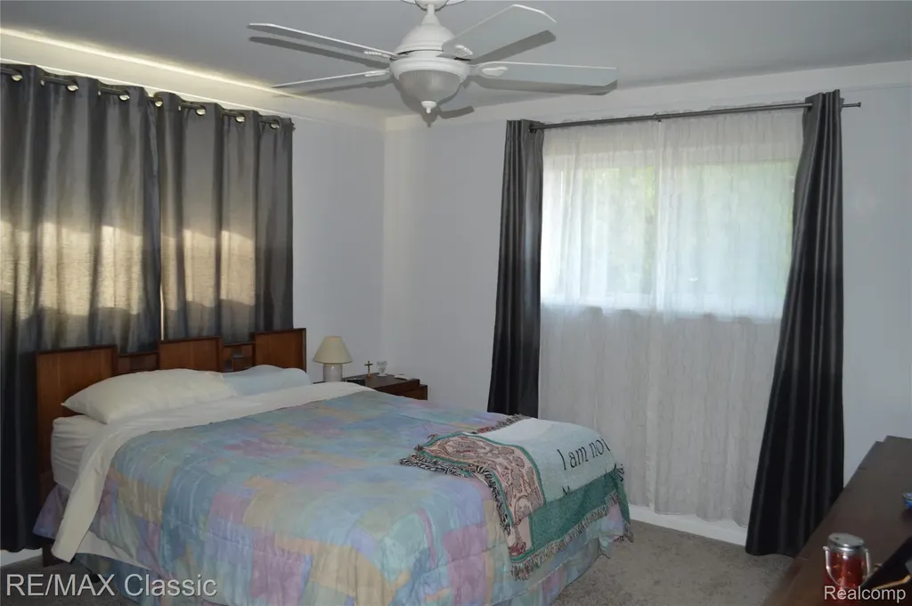 26006 S Elsinore Road Redford Charter Township MI 48239