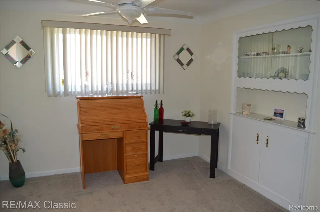 26006 S Elsinore Road Redford Charter Township MI 48239