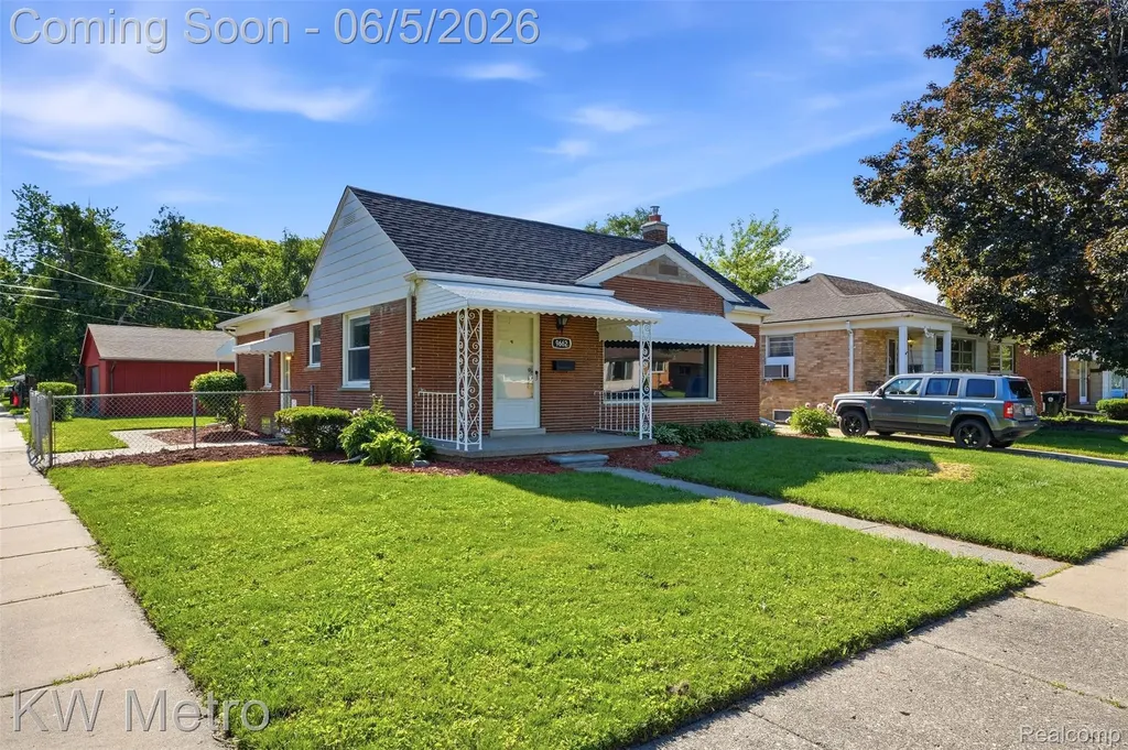 9662 Berwyn Redford Charter Township MI 48239