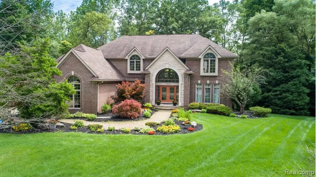 29148 Bradmoor Court Farmington Hills City MI 48334