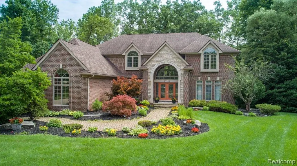 29148 Bradmoor Court Farmington Hills City MI 48334