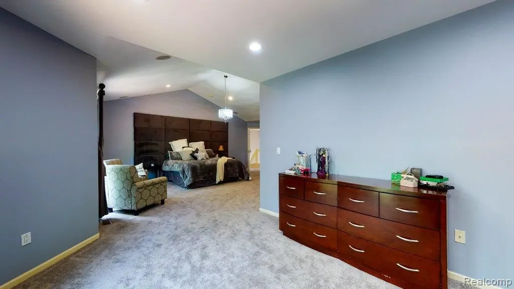 29148 Bradmoor Court Farmington Hills City MI 48334