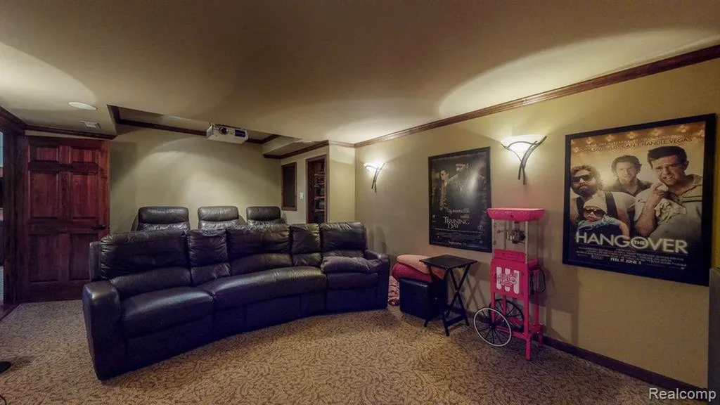 29148 Bradmoor Court Farmington Hills City MI 48334