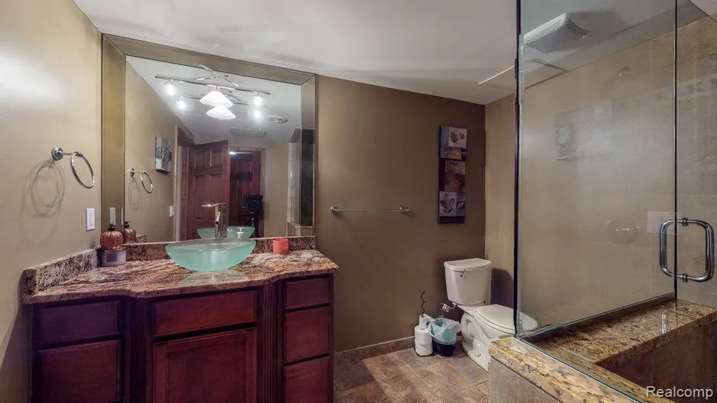 29148 Bradmoor Court Farmington Hills City MI 48334