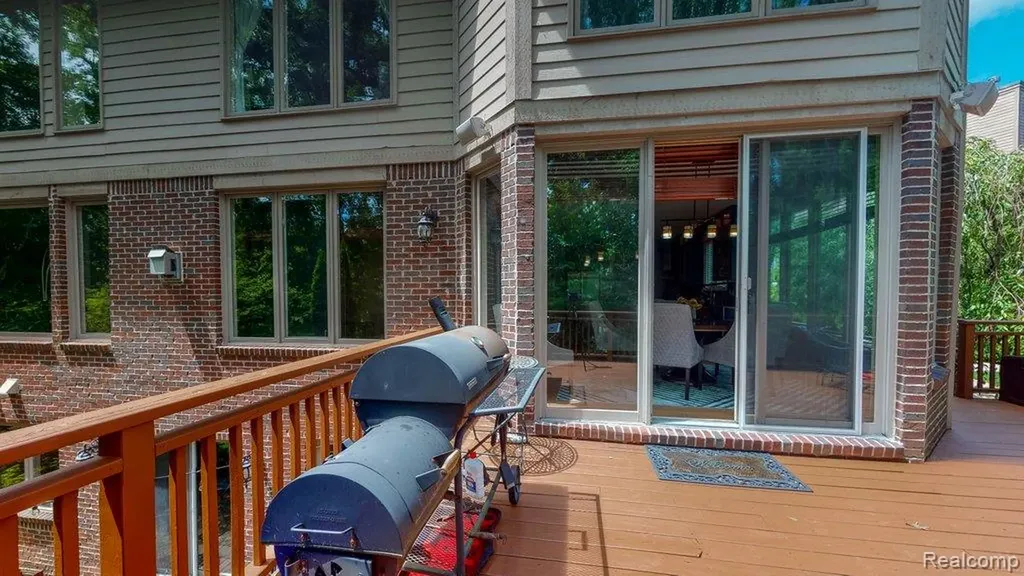 29148 Bradmoor Court Farmington Hills City MI 48334