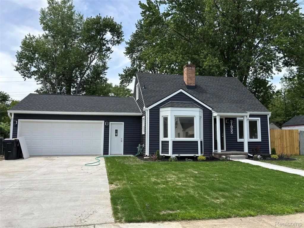 21935 Tulane Avenue Farmington City MI 48336