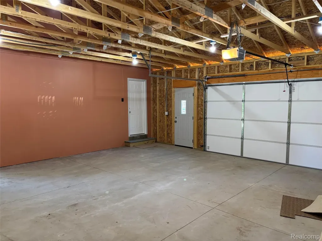 21935 Tulane Avenue Farmington City MI 48336