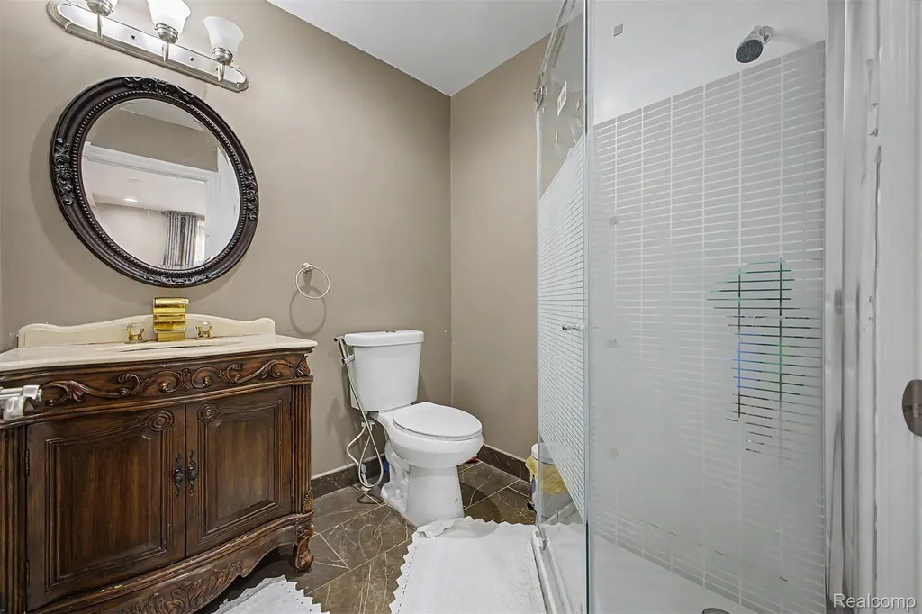 5524 Maple Street Dearborn City MI 48126