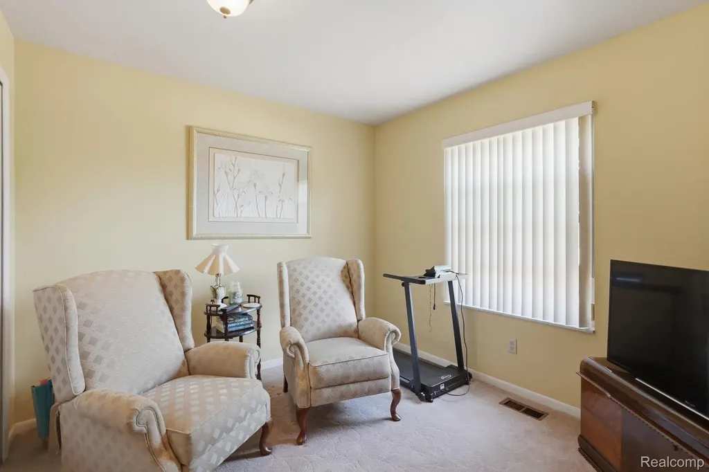 42321 Royal Lane Clinton Charter Township MI 48038