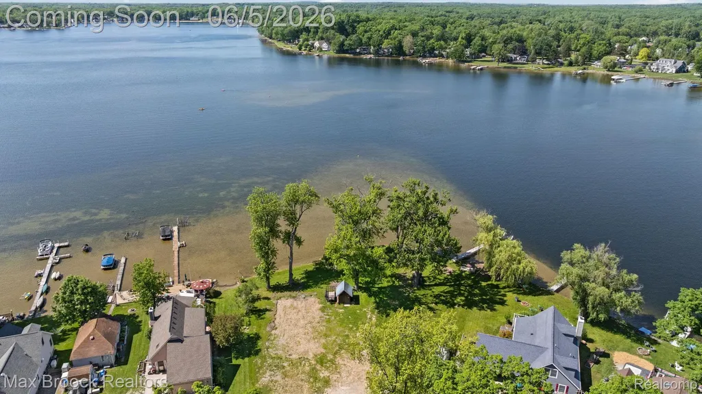 5338 Wildwood Drive Genoa Township MI 48843