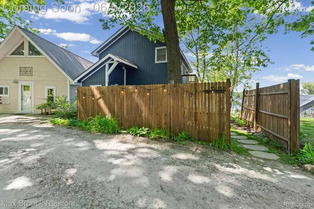 5338 Wildwood Drive Genoa Township MI 48843
