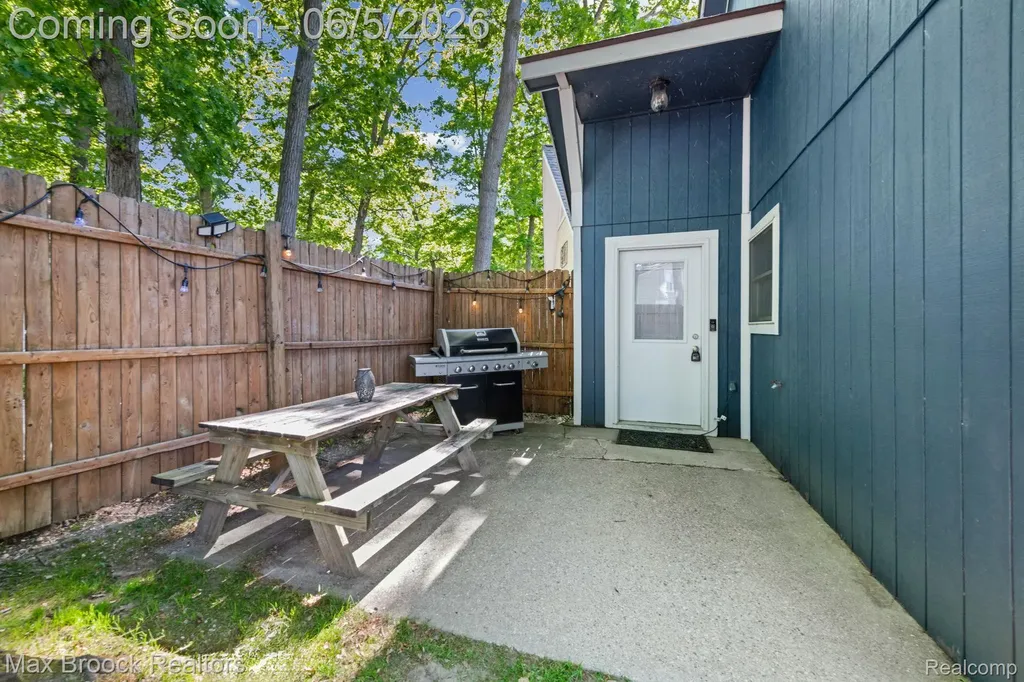 5338 Wildwood Drive Genoa Township MI 48843