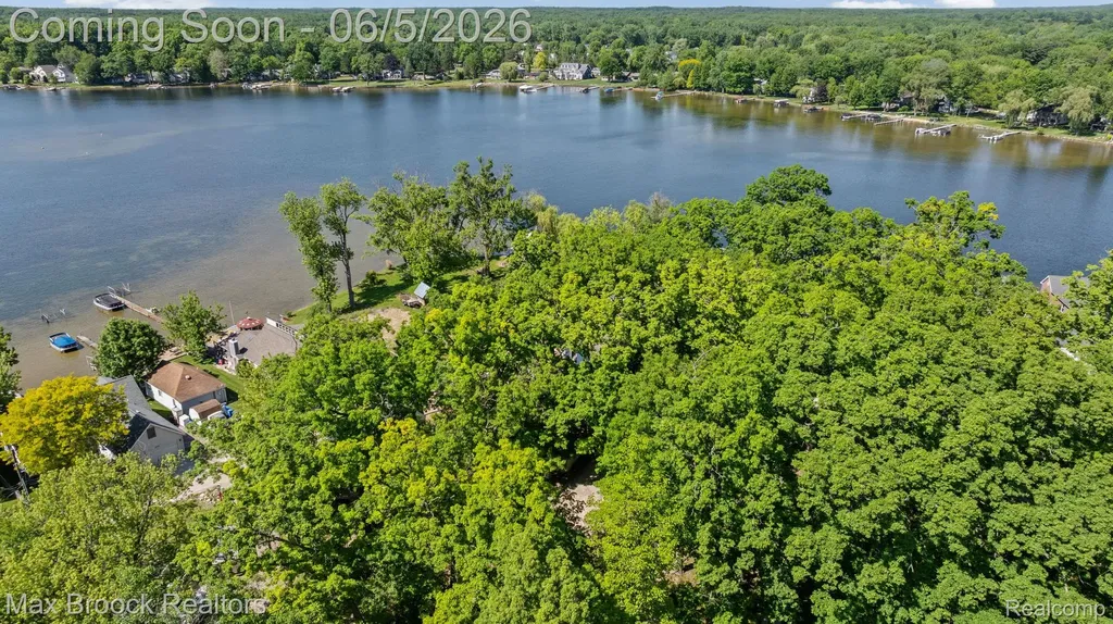 5338 Wildwood Drive Genoa Township MI 48843