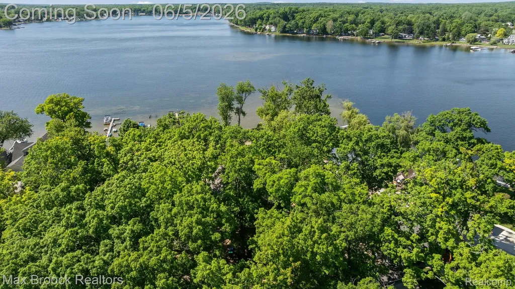 5338 Wildwood Drive Genoa Township MI 48843