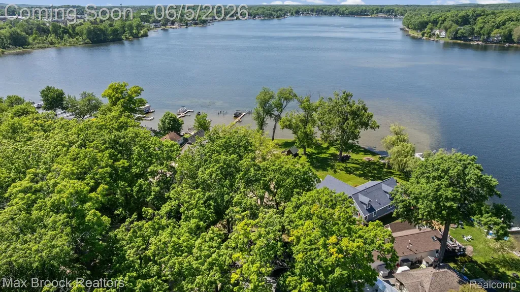 5338 Wildwood Drive Genoa Township MI 48843