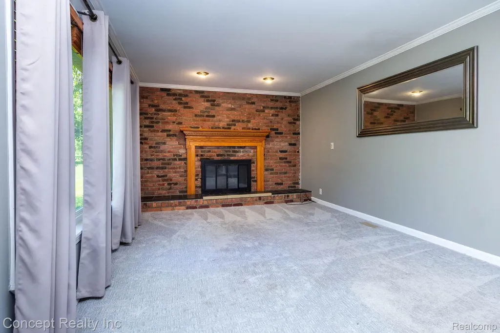 20973 Westfarm Lane Farmington Hills City MI 48167