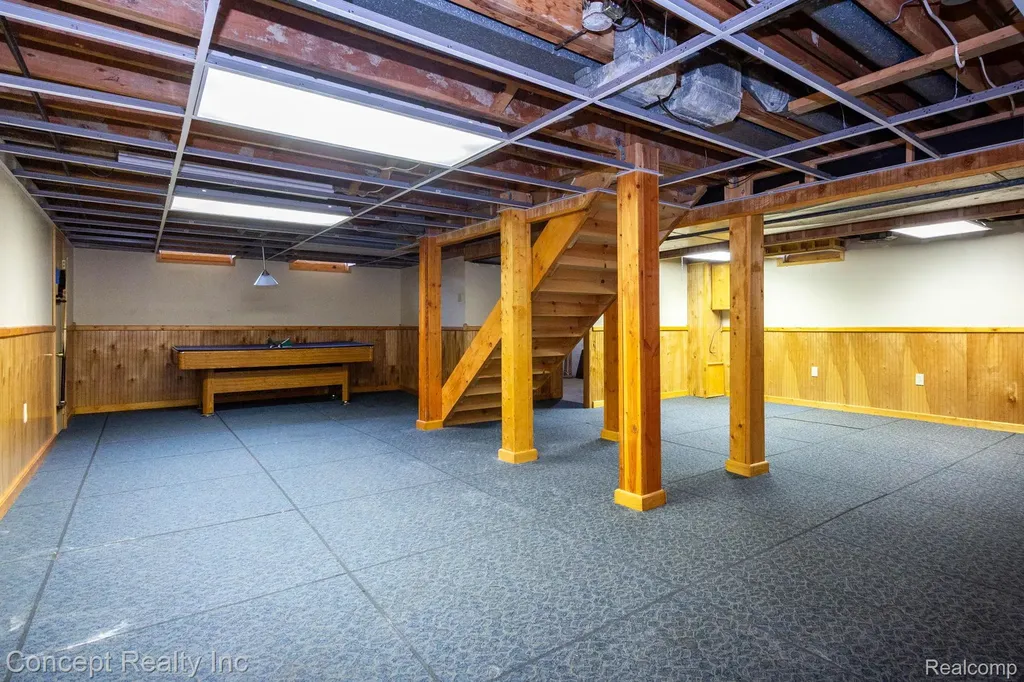 20973 Westfarm Lane Farmington Hills City MI 48167
