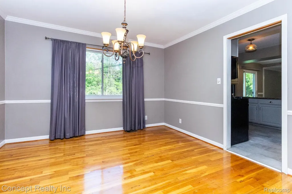 20973 Westfarm Lane Farmington Hills City MI 48167
