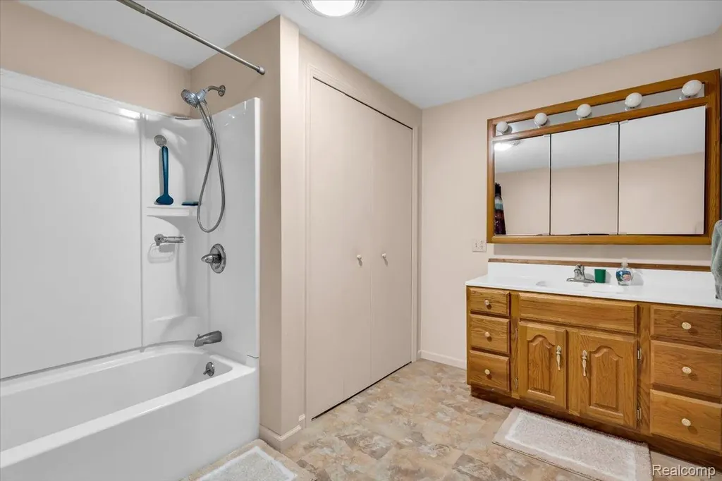 10294 Nichols Road Gaines Township MI 48436
