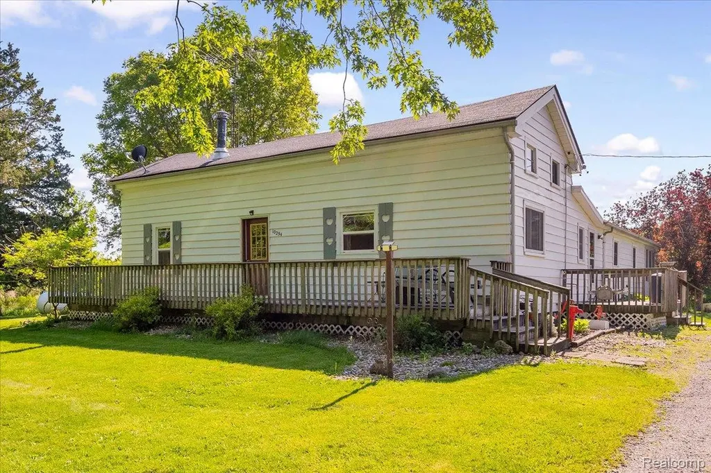 10294 Nichols Road Gaines Township MI 48436