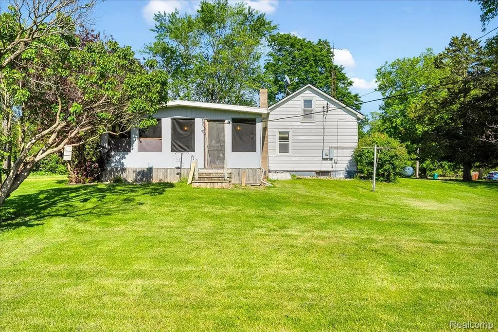 10294 Nichols Road Gaines Township MI 48436