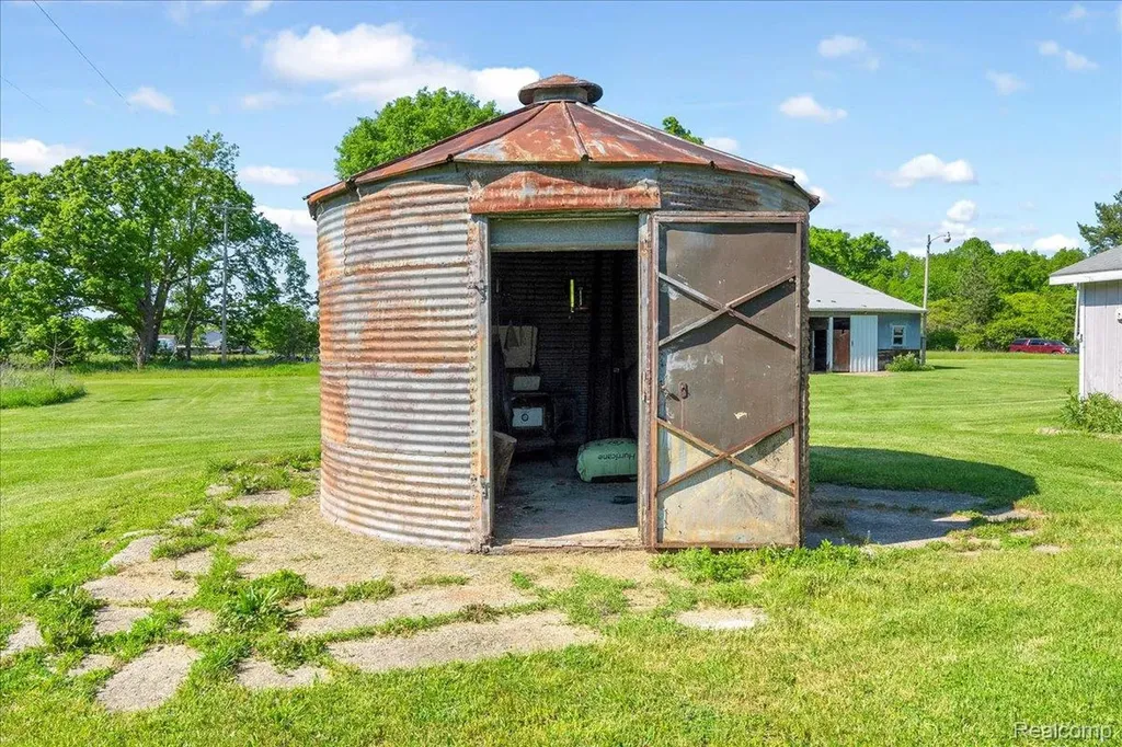 10294 Nichols Road Gaines Township MI 48436