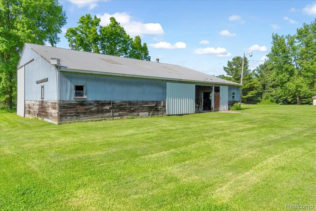 10294 Nichols Road Gaines Township MI 48436