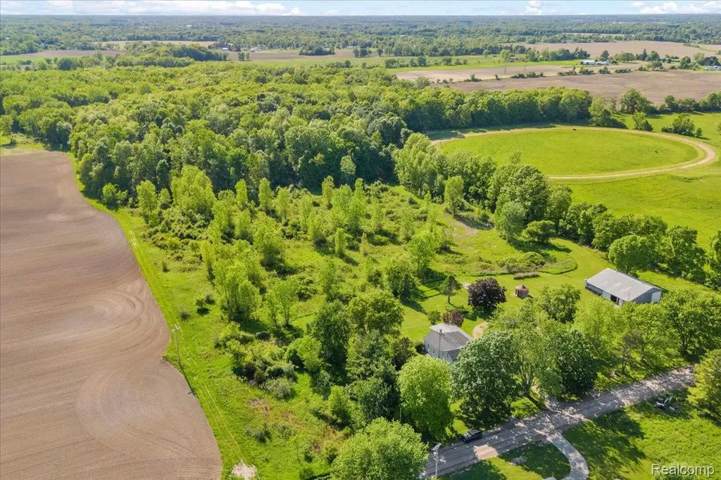10294 Nichols Road Gaines Township MI 48436