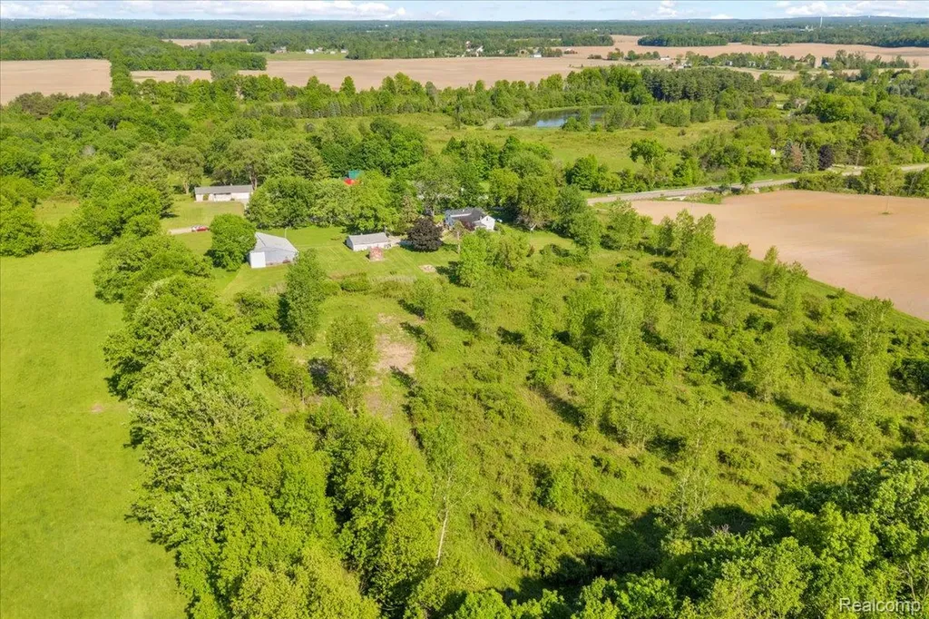 10294 Nichols Road Gaines Township MI 48436
