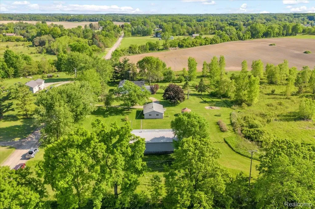 10294 Nichols Road Gaines Township MI 48436