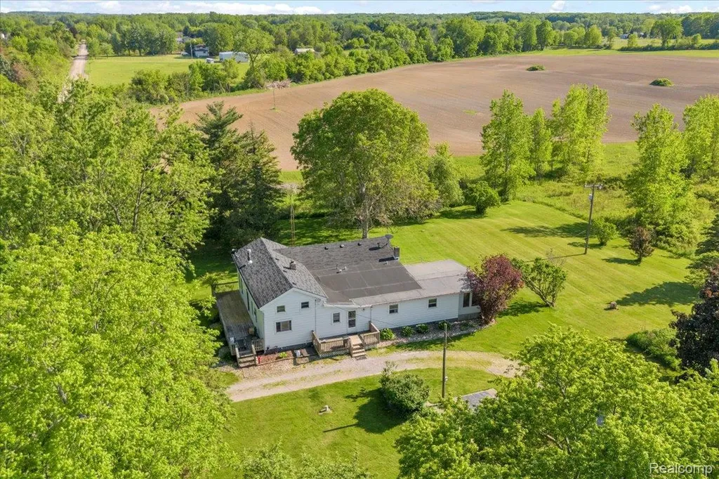 10294 Nichols Road Gaines Township MI 48436