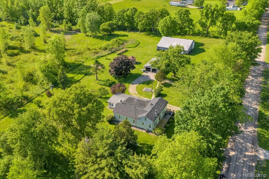 10294 Nichols Road Gaines Township MI 48436