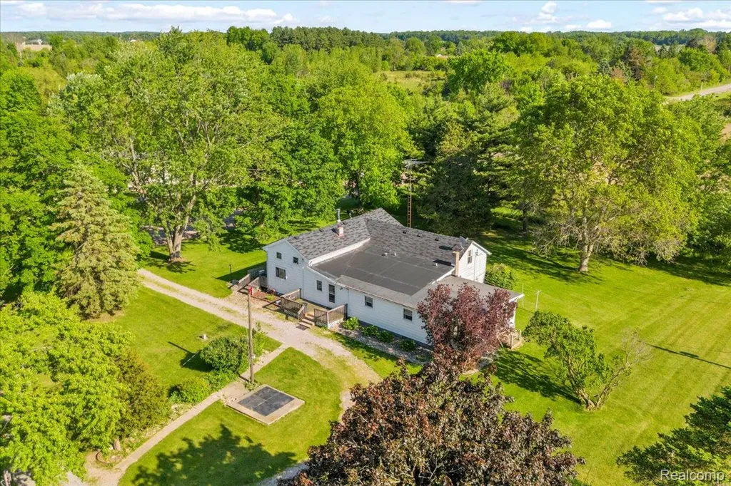 10294 Nichols Road Gaines Township MI 48436