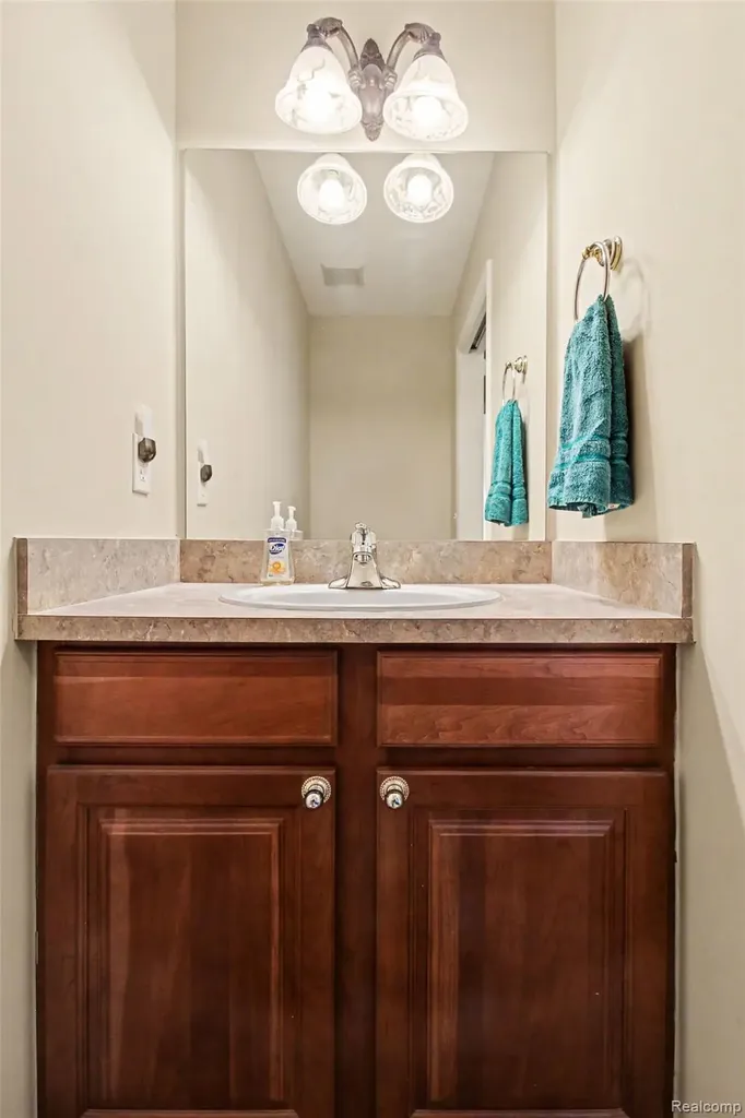 22840 Woodcreek Drive Taylor City MI 48180