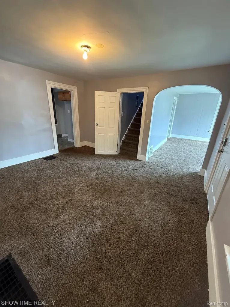 31 Fessenden Street Mt. Clemens City MI 48043