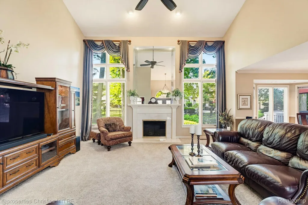 14281 Bournemuth Drive Shelby Charter Township MI 48315