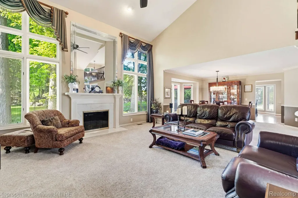 14281 Bournemuth Drive Shelby Charter Township MI 48315