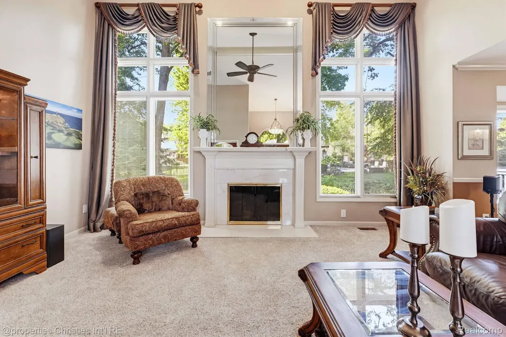 14281 Bournemuth Drive Shelby Charter Township MI 48315