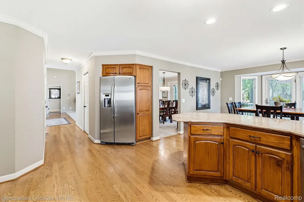 14281 Bournemuth Drive Shelby Charter Township MI 48315